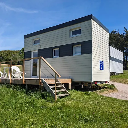 Tiny House Proche De La Sans Draps Ni Serviettes